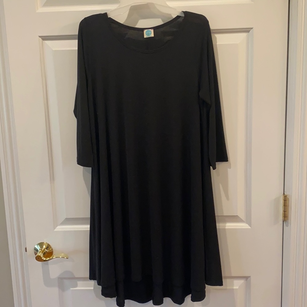 Black tunic dress